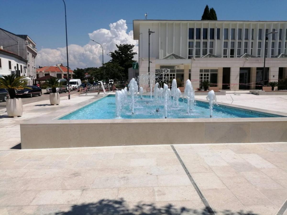 City Center Apartment Umag Eksteriør billede